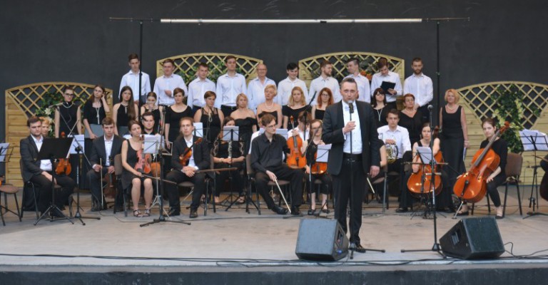 „Opera-cja”