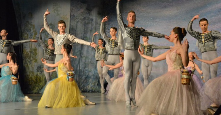 Klasyka baletu – Jezioro Łabędzie