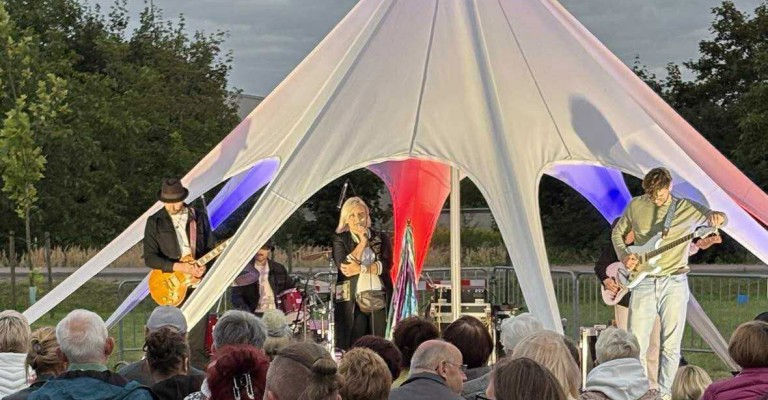 Roxana Tutaj & Good Omen